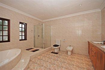 354 On York Avenue Hotel Randburg Exterior foto
